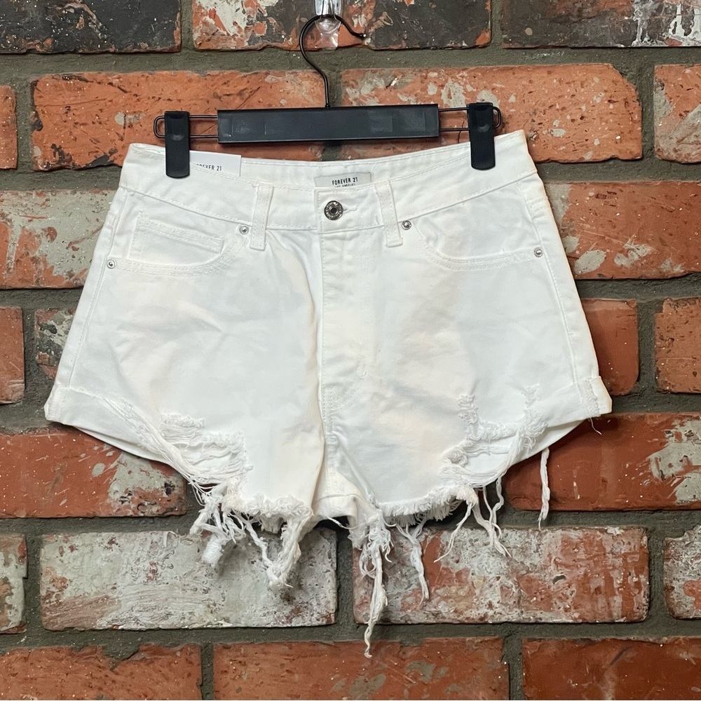 Forever21 White Distressed Shorts Size 26